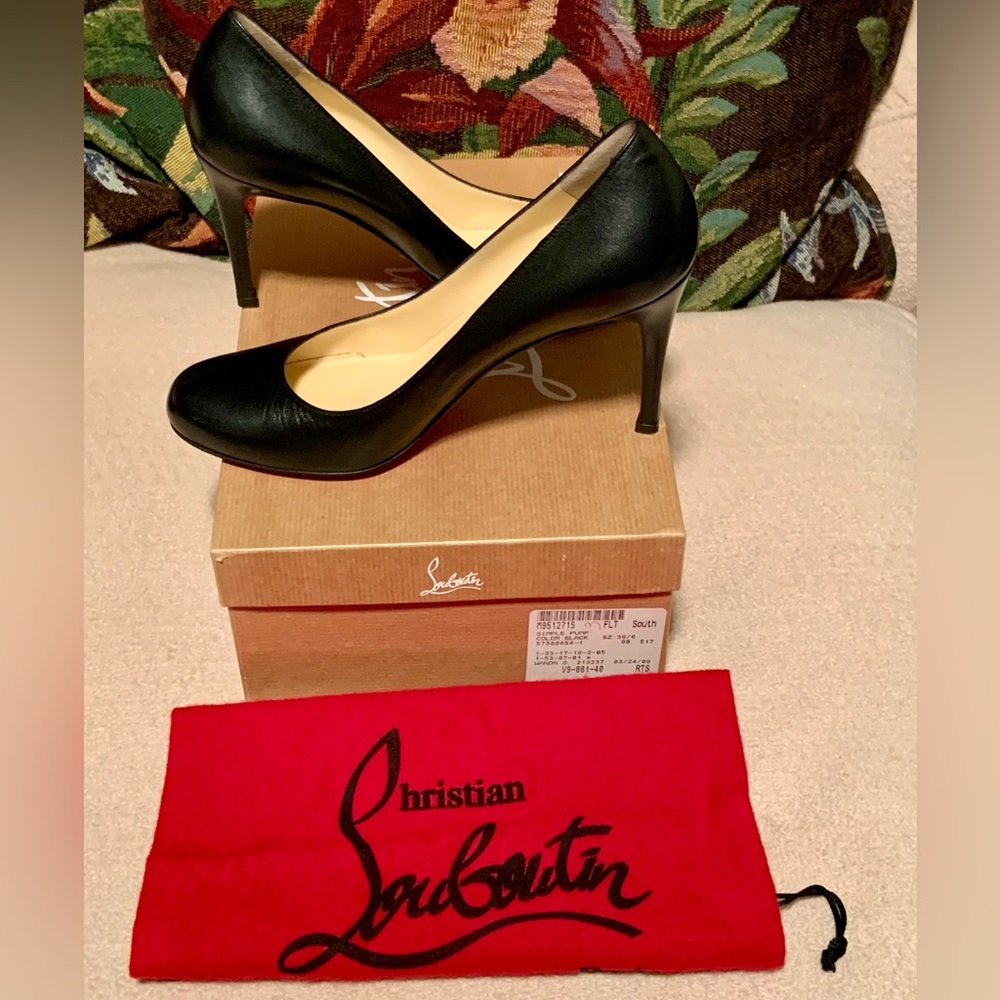 Christian Louboutin Simple Pump Sz 6 Black Kid Leather 70 (3”)